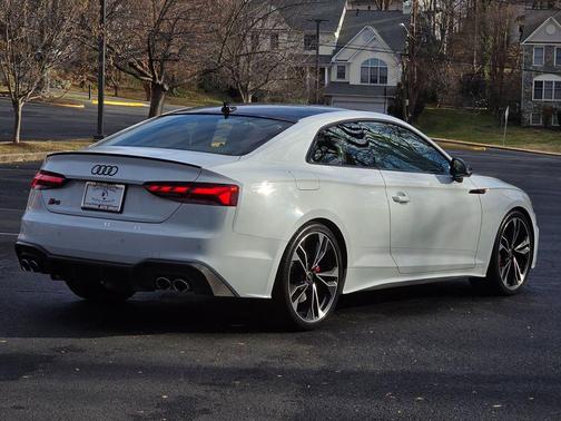 2022 Audi S5 Premium Plus TFSI quattro Tiptronic