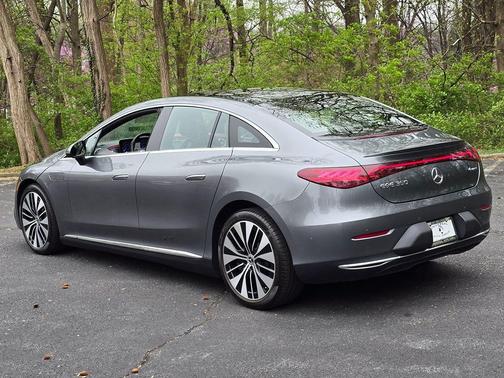 Selenite Grey Metallic 2023 Mercedes-Benz EQE 350 4MATIC+