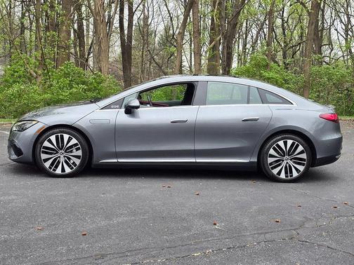 Selenite Grey Metallic 2023 Mercedes-Benz EQE 350 4MATIC+