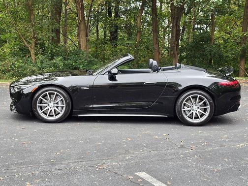 2023 Mercedes-Benz AMG SL 43 Base