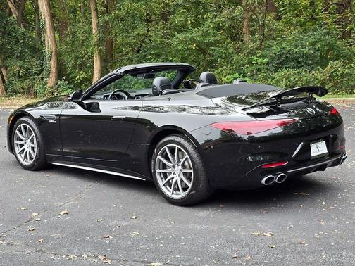 2023 Mercedes-Benz AMG SL 43 Base