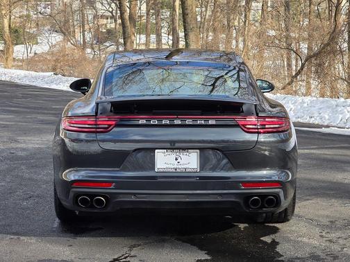 2017 Porsche Panamera 4S