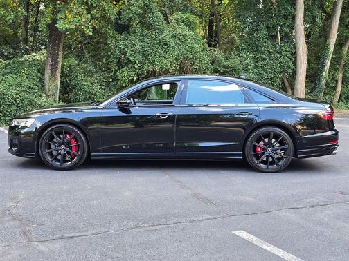 2022 Audi S8 4.0T