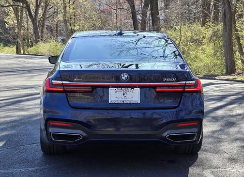 2022 BMW 750 i xDrive