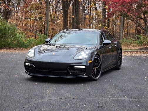 2018 Porsche Panamera Turbo