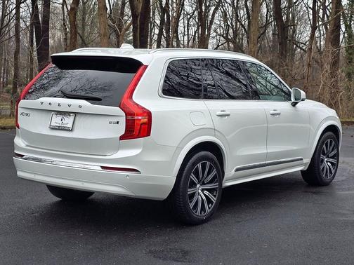 2024 Volvo XC90 B5 Core Bright Theme