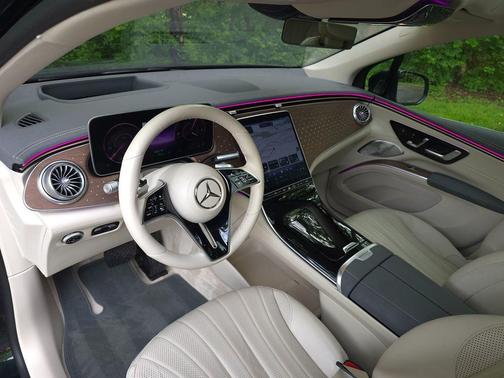 Emerald Green Metallic 2023 Mercedes-Benz EQS 450 4MATIC