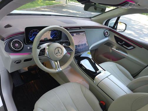 Polar White 2023 Mercedes-Benz EQE 350 4MATIC