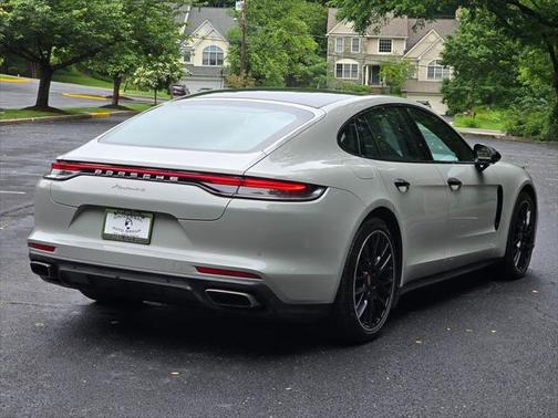 2021 Porsche Panamera 4