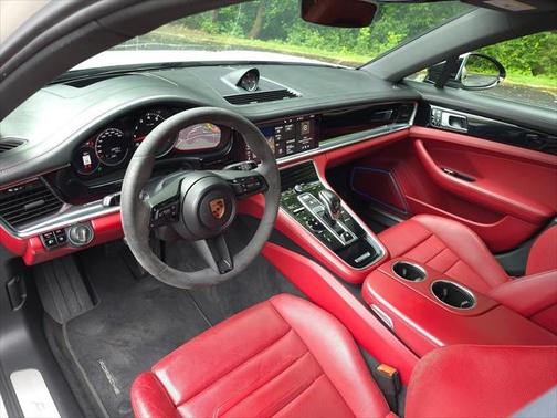2021 Porsche Panamera 4