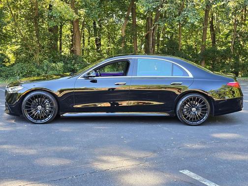 Black 2021 Mercedes-Benz S-Class 4MATIC