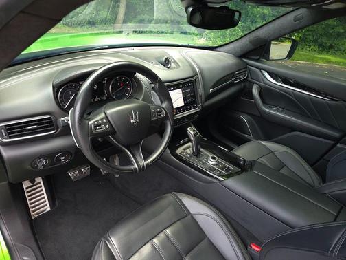 Green 2023 Maserati Levante Modena