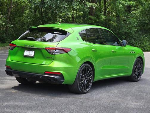 Green 2023 Maserati Levante Modena