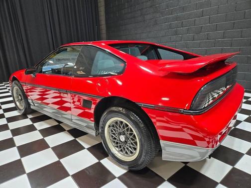 1986 Pontiac Fiero GT 2dr Coupe
