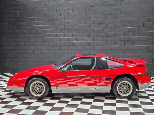 1986 Pontiac Fiero GT 2dr Coupe