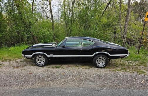 Black 1971 Oldsmobile 442 W-30 CODE 19 BLACK