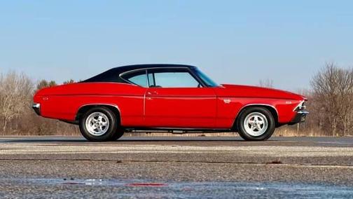 1969 Chevrolet Chevelle POWERFUL BIG BLOCK ENGINE - HURST 4 SPEED