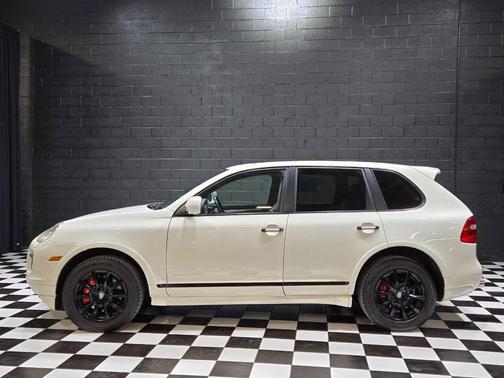 2008 Porsche Cayenne GTS