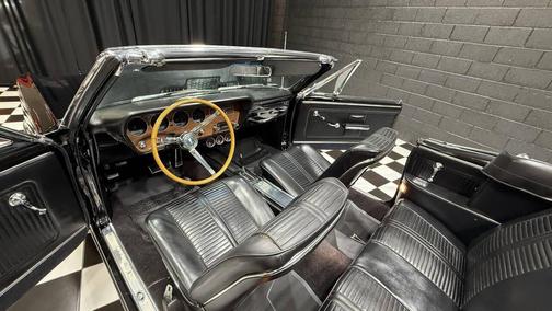 1966 Pontiac GTO 389cid 3x2bbl TRI POWER CONVERTIBLE AUTO REDLINES