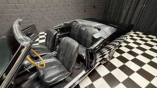 1966 Pontiac GTO 389cid 3x2bbl TRI POWER CONVERTIBLE AUTO REDLINES