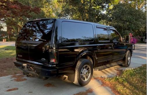 Black Clearcoat 2001 Ford Excursion Limited