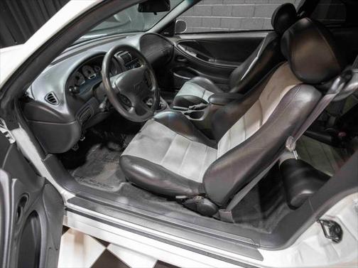 2003 Ford Mustang SVT Cobra