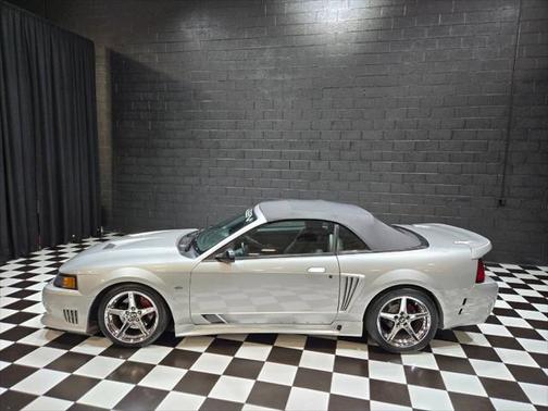 2001 Ford Mustang SVT Cobra