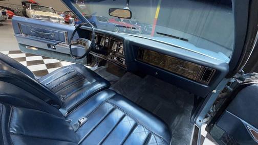 1977 Lincoln Mark V Base