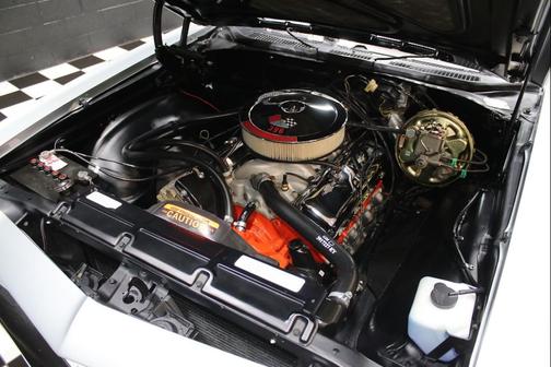 Cortez Silver 1969 Chevrolet Chevelle 396 - 375hp - 4 speed - L-78 - Cortez