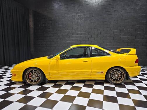 2000 Acura Integra Type-R