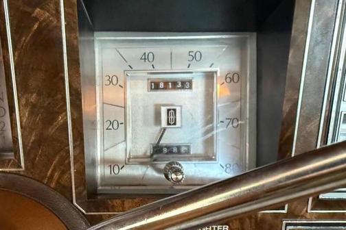 1978 Lincoln Continental MARK V - LOW MILES - CLEAN VINTAGE -1 OWNER