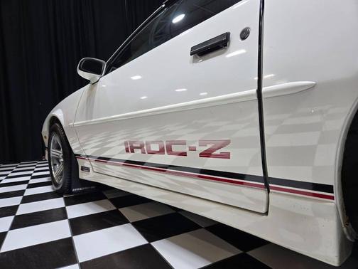 1989 Chevrolet Camaro IROC Z 2dr Hatchback