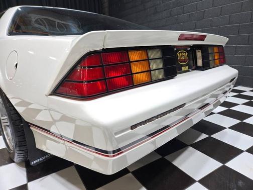 1989 Chevrolet Camaro IROC Z 2dr Hatchback