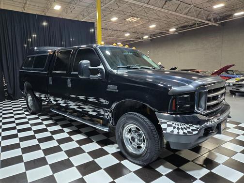 Black Clearcoat 2001 Ford F-250 Lariat