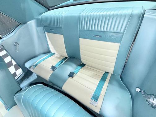 1965 Ford Mustang Base