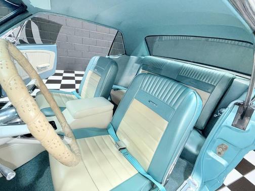 1965 Ford Mustang Base