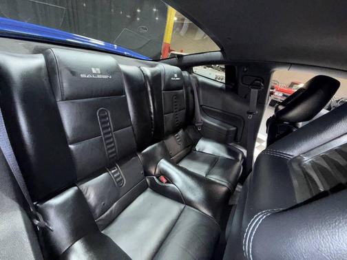 2005 Ford Mustang Base