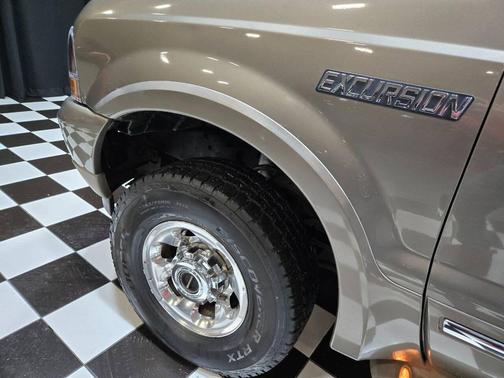 2004 Ford Excursion Limited