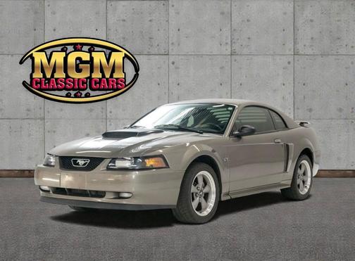 Mineral Gray Clearcoat Metallic 2002 Ford Mustang GT