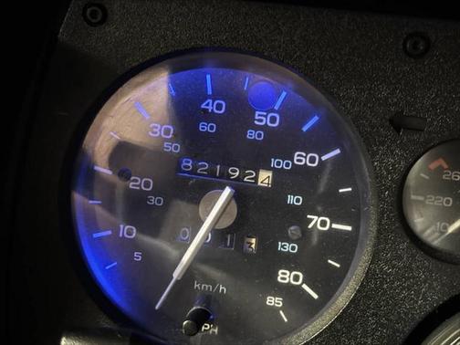 1986 Chevrolet Camaro IROC Z/28 T TOPS 5 SPEED