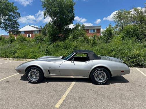 1975 Chevrolet Corvette Base