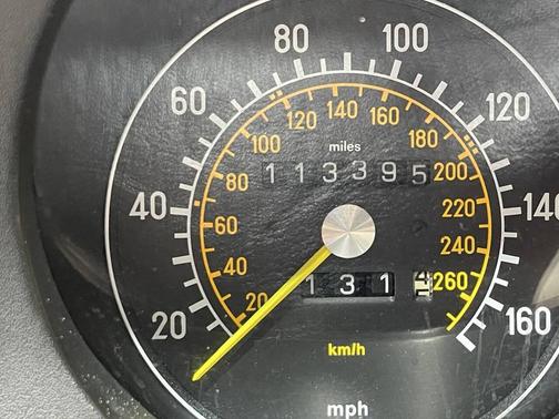 1989 Mercedes-Benz 560SL Convertible