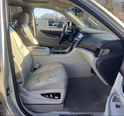 2015 Cadillac Escalade Luxury