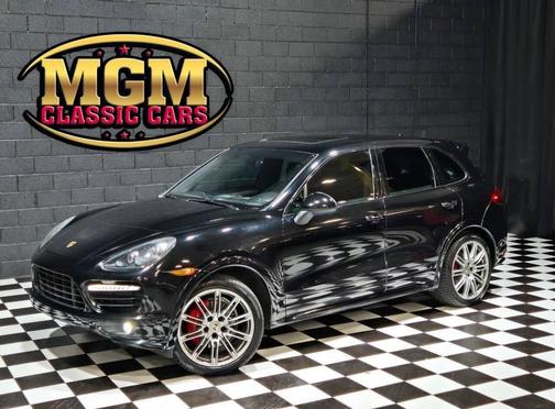 2013 Porsche Cayenne GTS