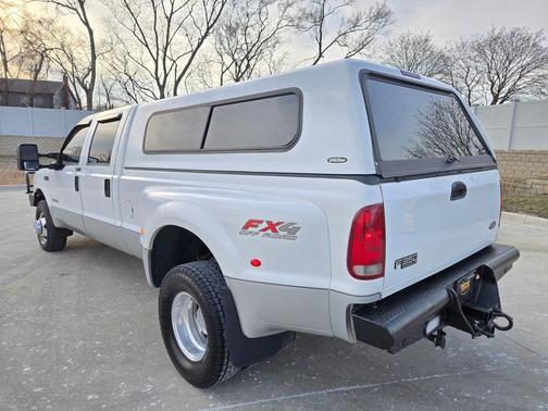 2004 Ford F-350 Lariat