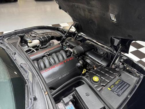 2004 Chevrolet Corvette Base