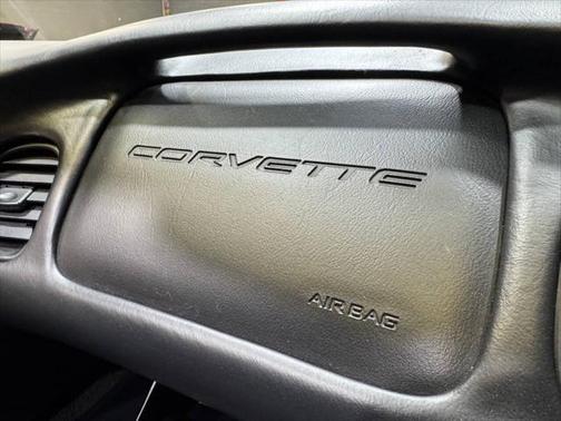 2004 Chevrolet Corvette Base