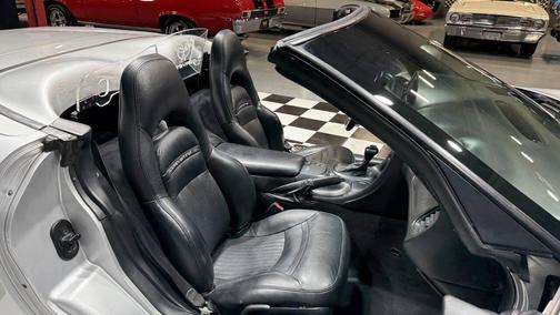 2004 Chevrolet Corvette Base