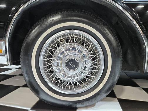 1985 Buick Riviera Base 2dr Coupe