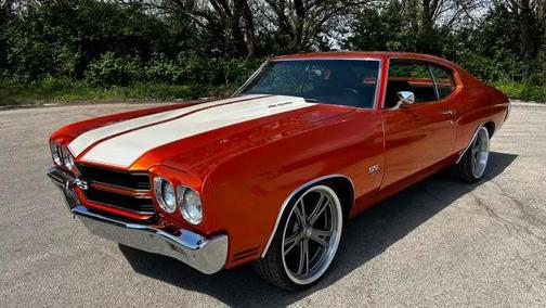 Tangerine 1970 Chevrolet Chevelle BIG BLOCK 454 - 12 BOLT - AC - FLOWMASTERS